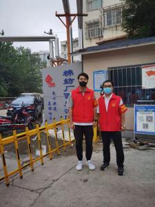 市文旅集團(tuán)一線戰(zhàn)“疫”之：“帥飛了”組合秒變“救火勇士”，“暖心”大白全心全意為居民服務(wù)